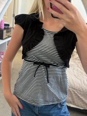 2000’s y2k and vintage Bongo black & white striped top with tie waist!!
